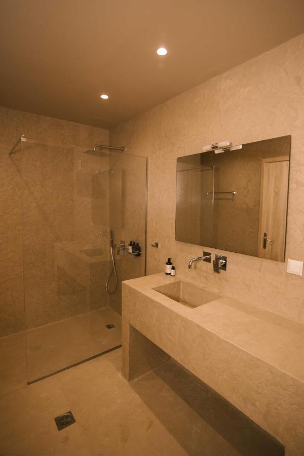 Mani Luxury Suites And Studios In Gytheio With Private Pools Екстериор снимка